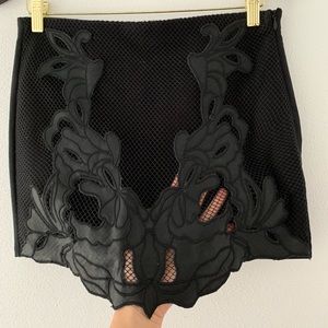 ZARA trafaluc lace appliqué netting mini skirt